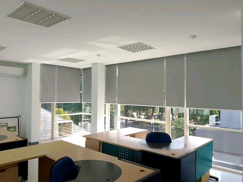 Venetian blind dengan tampilan modern